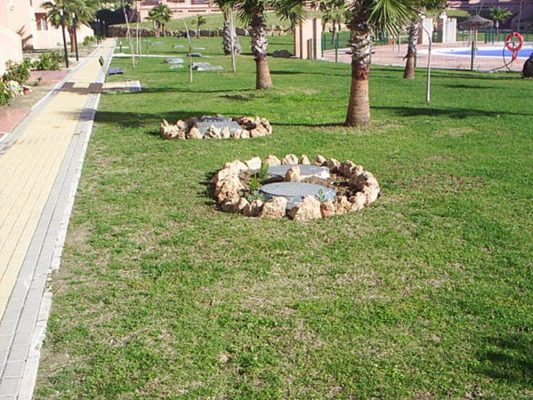 2008 new garden beds on pm4 to hide manholes