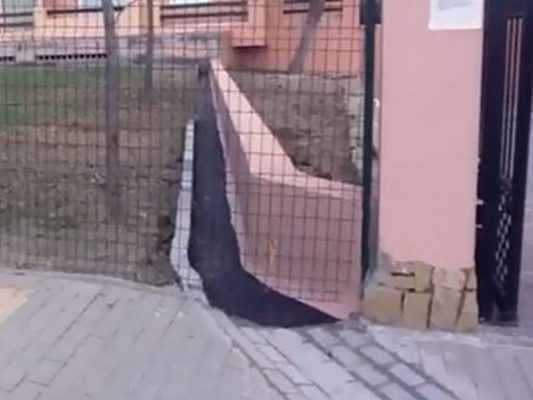 2012 flood defences installed