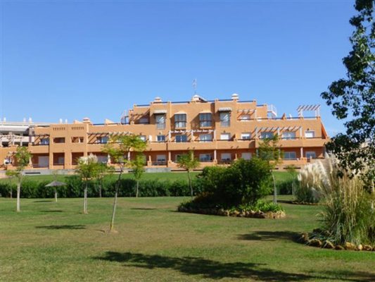 2014 newly painted apartment block 32